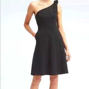 Banana Republic One Shoulder Bow Dress